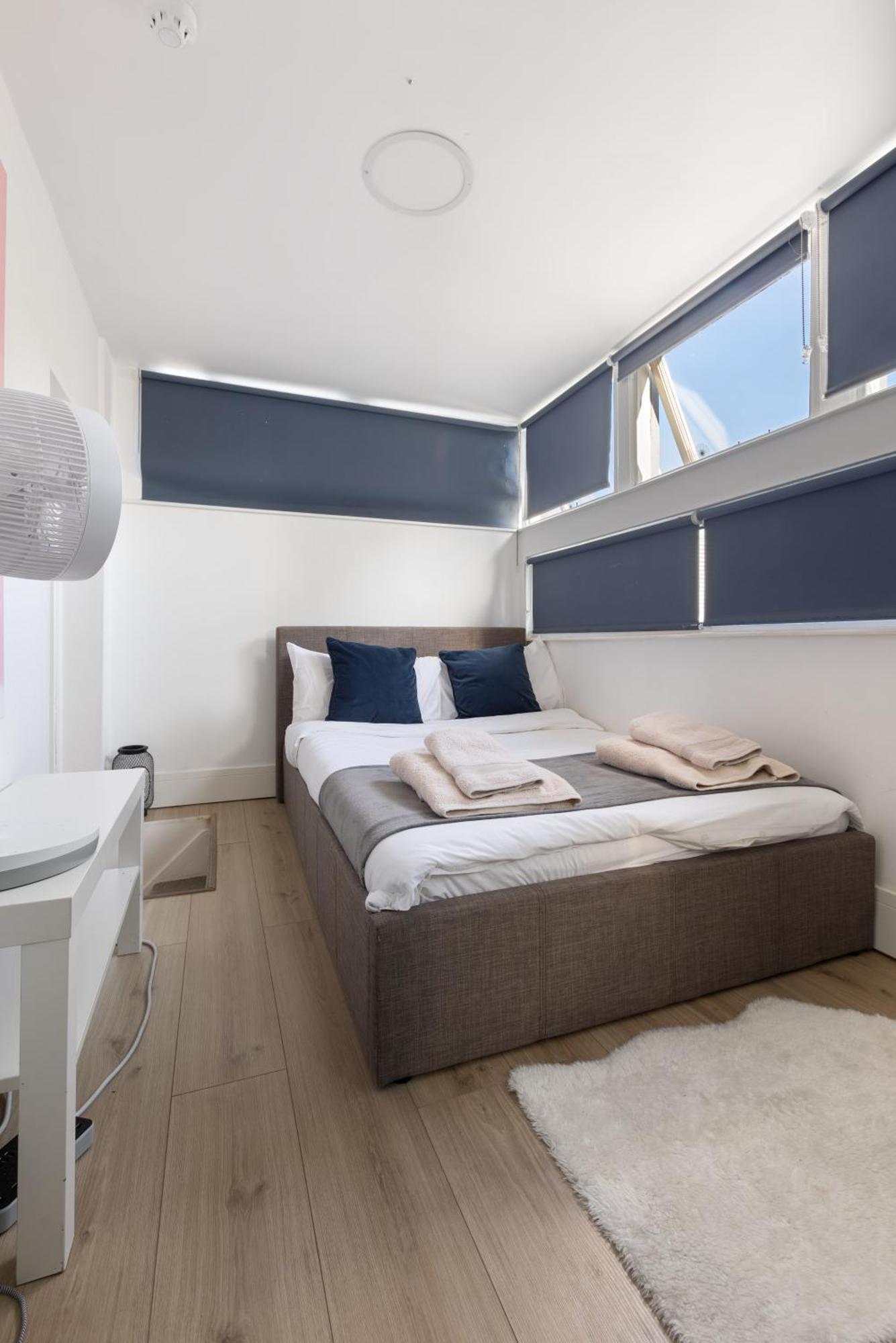 Modern Flat & Balcony In Historic West Kensington Apartment ลอนดอน ภายนอก รูปภาพ